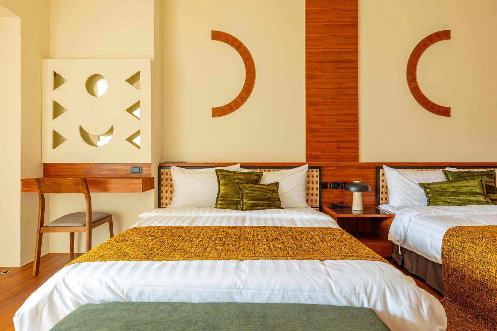 Sun Moon Lake Itathao Vacation Inn With Elevator Yuchi Bagian luar foto