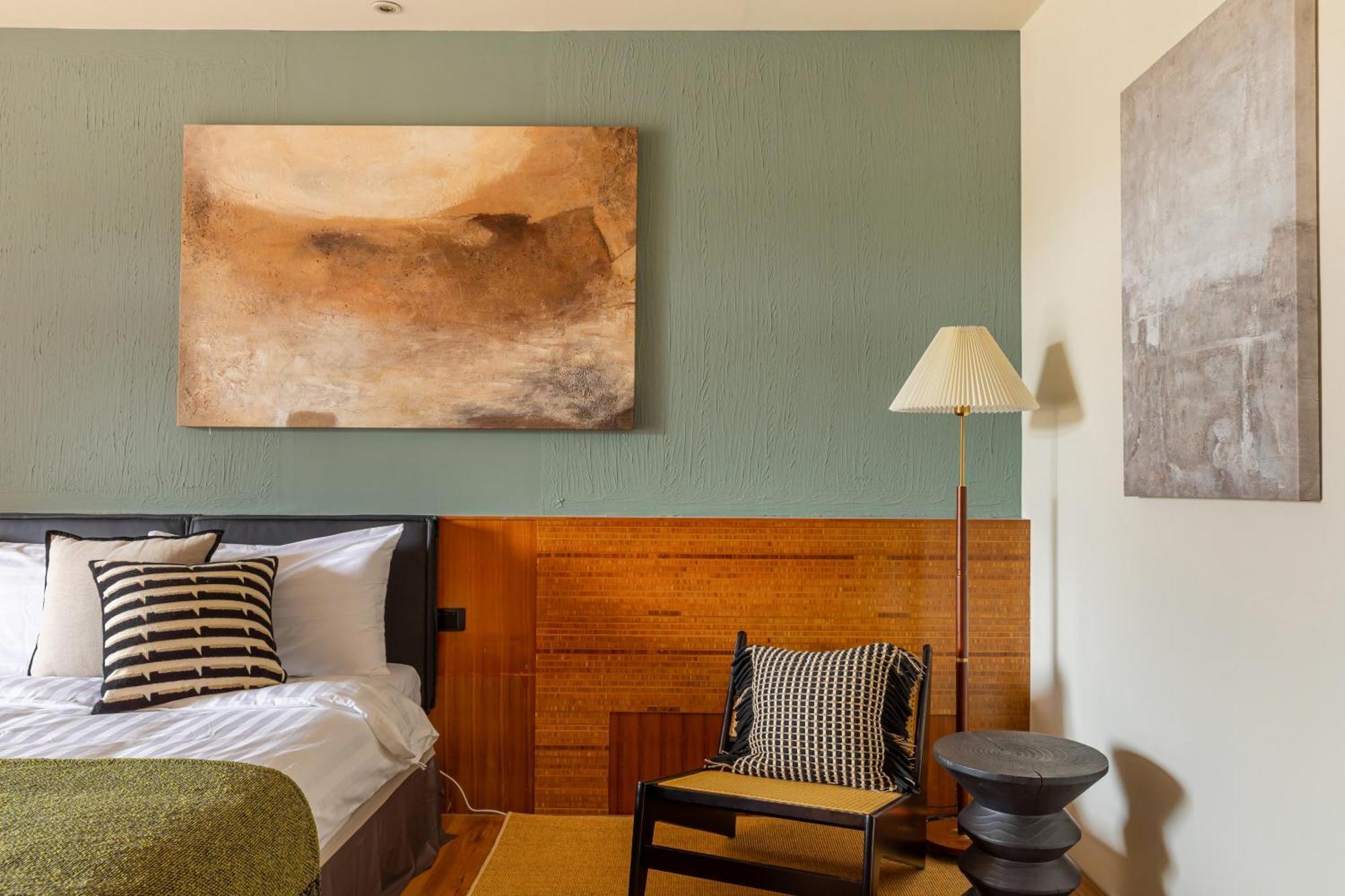 Sun Moon Lake Itathao Vacation Inn With Elevator Yuchi Bagian luar foto