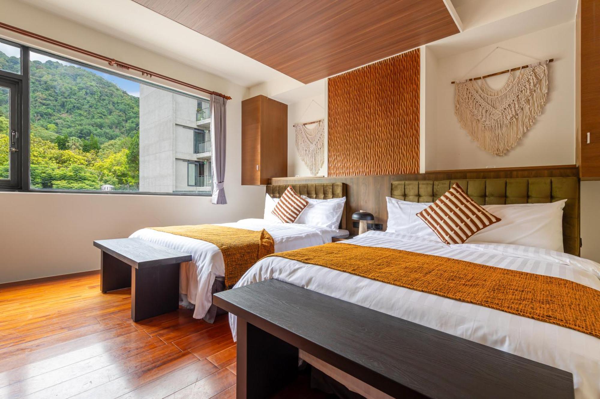 Sun Moon Lake Itathao Vacation Inn With Elevator Yuchi Bagian luar foto