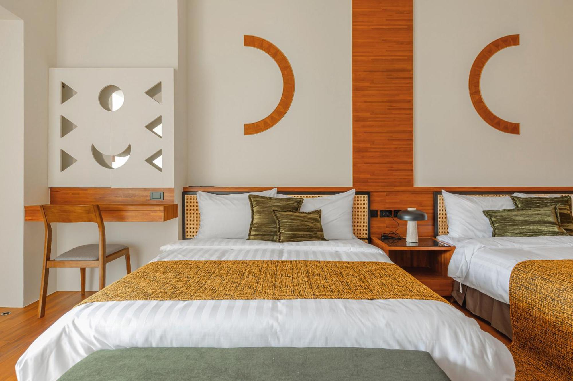 Sun Moon Lake Itathao Vacation Inn With Elevator Yuchi Bagian luar foto