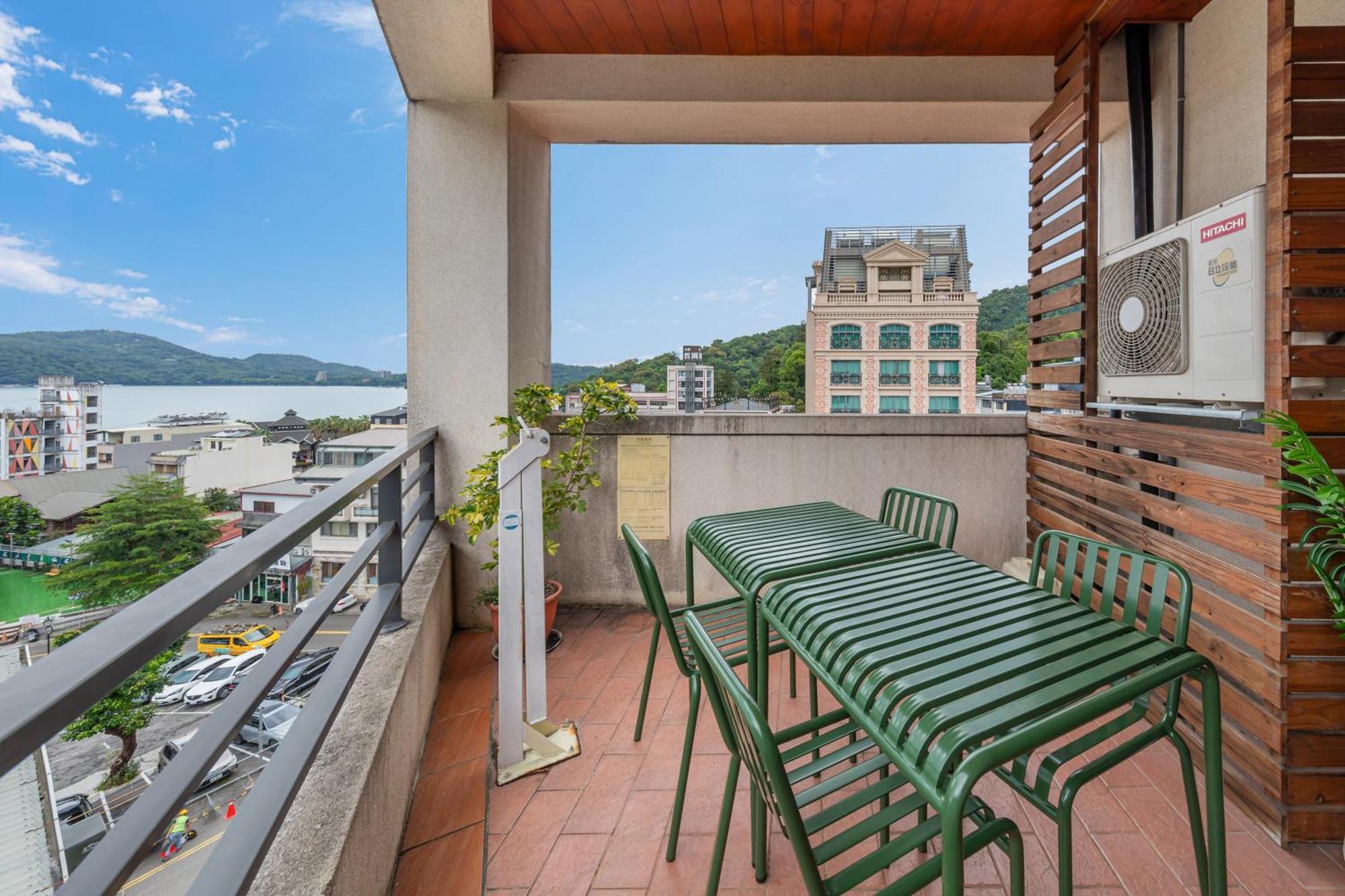 Sun Moon Lake Itathao Vacation Inn With Elevator Yuchi Bagian luar foto